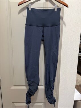 Lululemon navy Blue High Waist Leggings Yoga Pants mesh Sheer Panel wunder 6